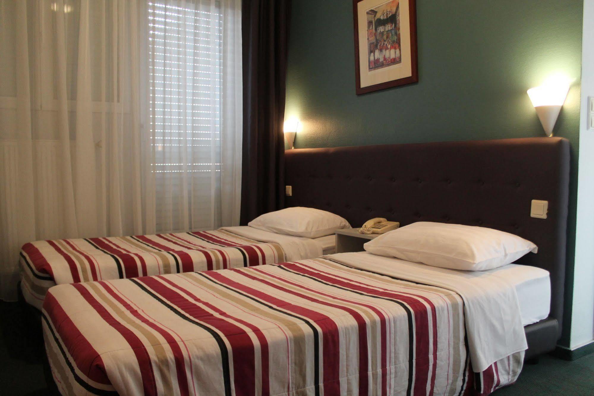 Yasha Hotel Люксембург Экстерьер фото