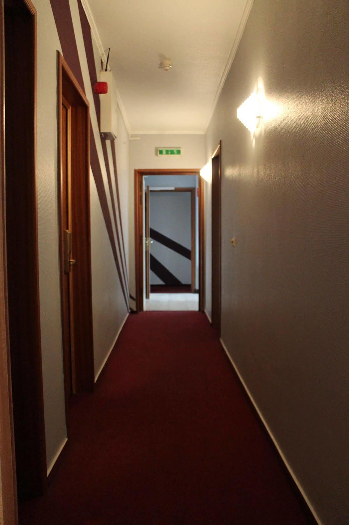 Yasha Hotel Люксембург Экстерьер фото
